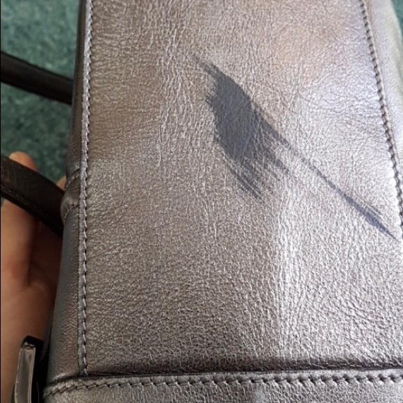 Burberry Metallic Shoulder Bag !!HOST PICK!! - Picture 6 of 7